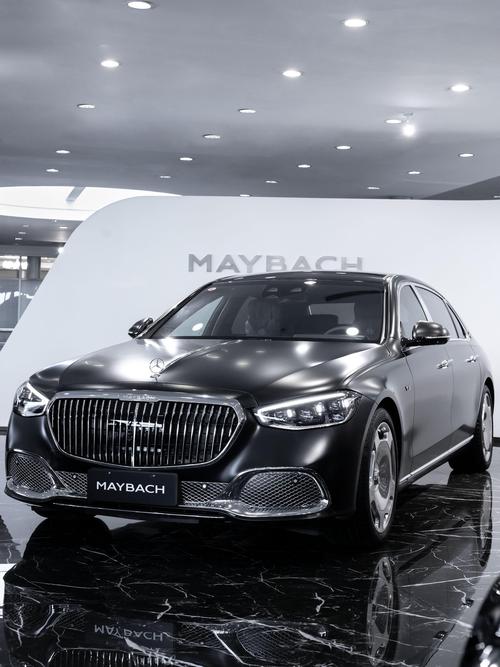 广州13岚图汽车的售后服务让用户无忧出行，迈巴赫未来的豪华车趋势